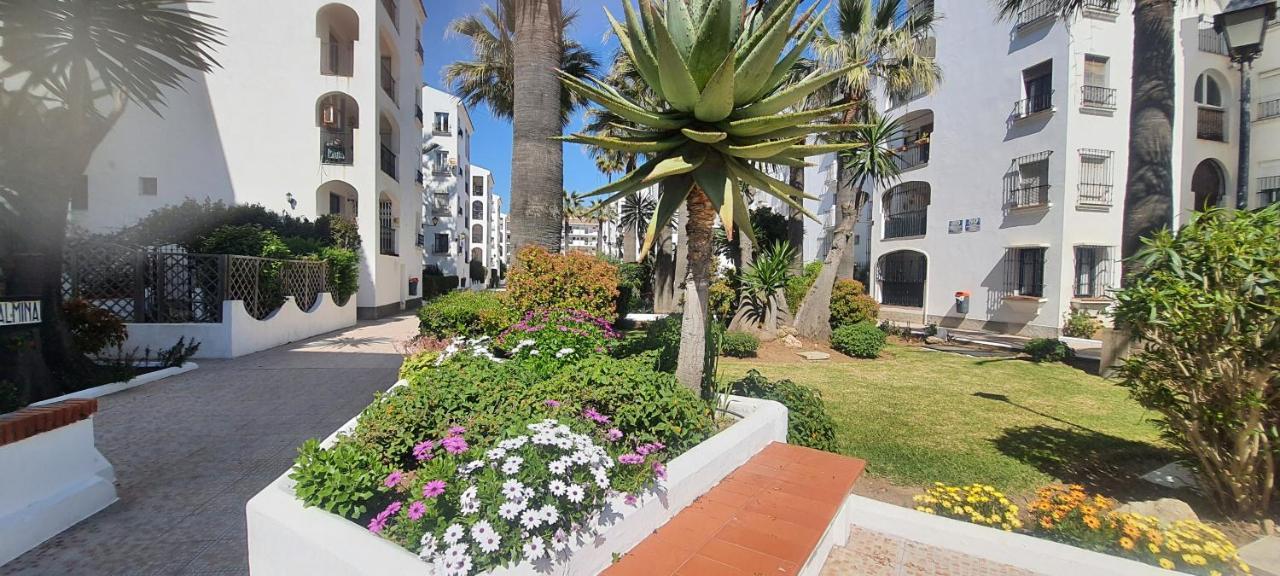 Apartamentos Sabinillas Сан Луис де Сабинияс Екстериор снимка